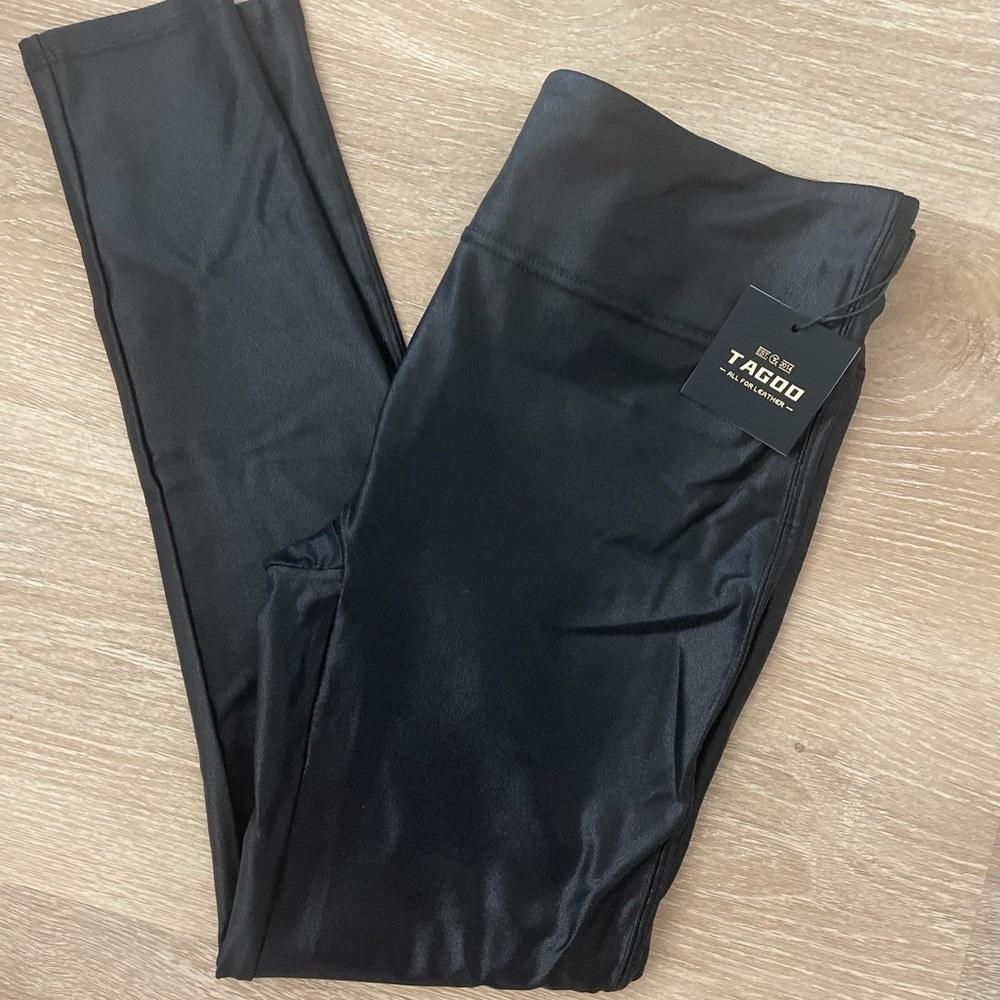 Tagoo leggings size X-Large. NWT and in a mesh bag.